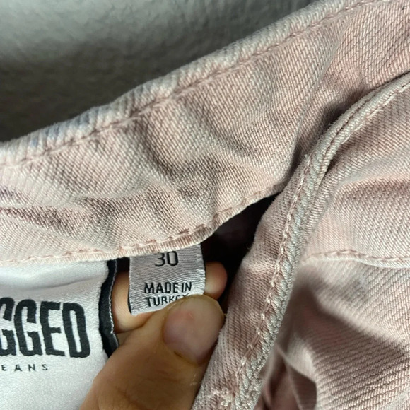 Ragged pants - Picture 8 of 13